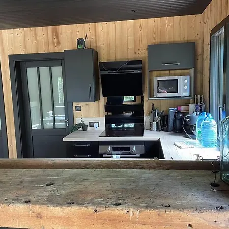 En Foret Avec Etang. Ferienhaus Saint-Etienne-les-Remiremont