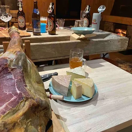 En Foret Avec Etang. Saint-Etienne-les-Remiremont