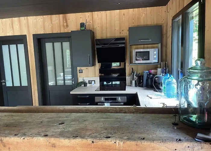 En Foret Avec Etang. Prázdninový dům Saint-Etienne-les-Remiremont